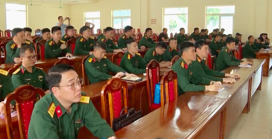 Khoá học bồi dưỡng góp phần nâng cao chất lượng, hiệu quả trong thực hiện các nhiệm vụ công tác bảo vệ an ninh trật tự, an toàn xã hội góp phần thực hiện thắng lợi nhiệm vụ bảo vệ chủ quyền biên giới quốc gia. Khoá học bồi dưỡng góp phần nâng cao chất lượng, hiệu quả trong thực hiện các nhiệm vụ công tác bảo vệ an ninh trật tự, an toàn xã hội góp phần thực hiện thắng lợi nhiệm vụ bảo vệ chủ quyền biên giới quốc gia.