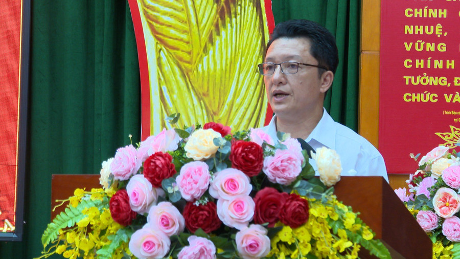 PGS.TS Nguyễn Thanh Hà, Phó Chủ tịch thường trực Hội đồng Đại học Thái Nguyên phát biểu tại Lễ khai giảng bồi dưỡng và cấp chứng chỉ tiếng dân tộc Mông cho cán bộ, chiến sĩ Công an tỉnh Hà Giang. PGS.TS Nguyễn Thanh Hà, Phó Chủ tịch thường trực Hội đồng Đại học Thái Nguyên phát biểu tại Lễ khai giảng bồi dưỡng và cấp chứng chỉ tiếng dân tộc Mông cho cán bộ, chiến sĩ Công an tỉnh Hà Giang.