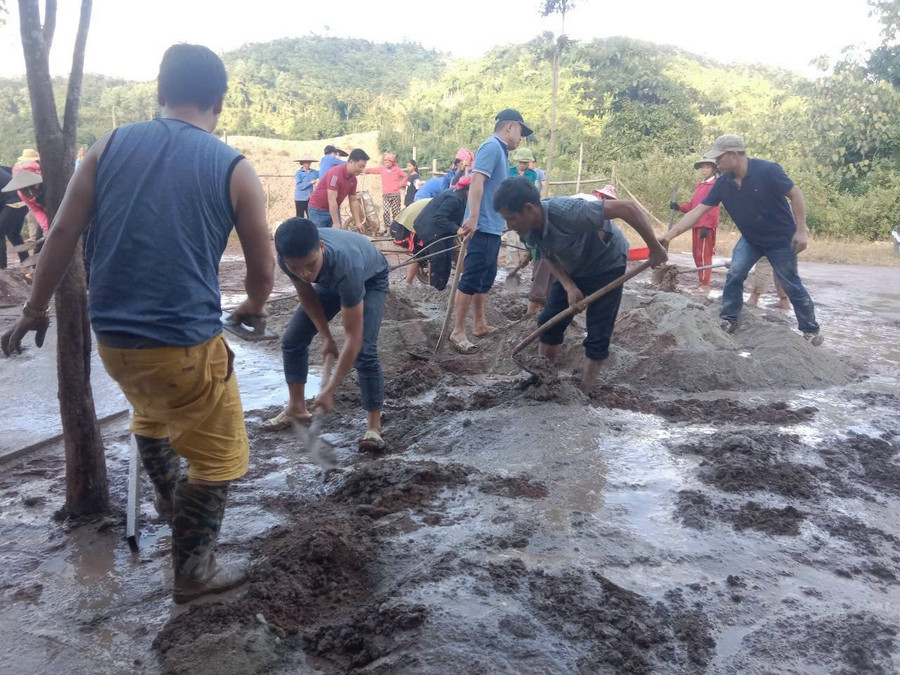 Chung tay xã hội hóa giáo dục... Chung tay xã hội hóa giáo dục...