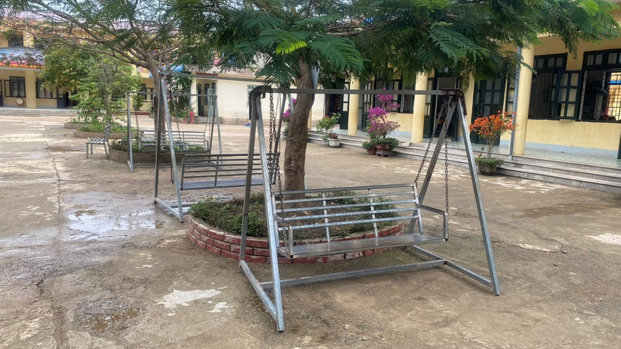 Môi trường học tập ngày càng được cải thiện... Môi trường học tập ngày càng được cải thiện...