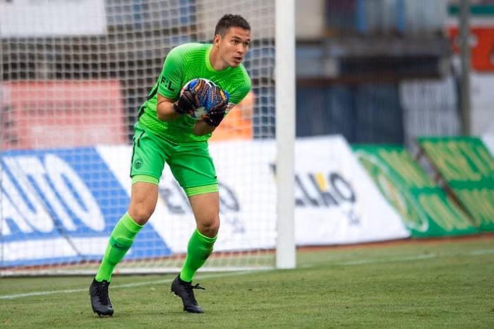 Thủ thành Việt kiều có giá hơn 20 tỷ nhận cú sốc lớn