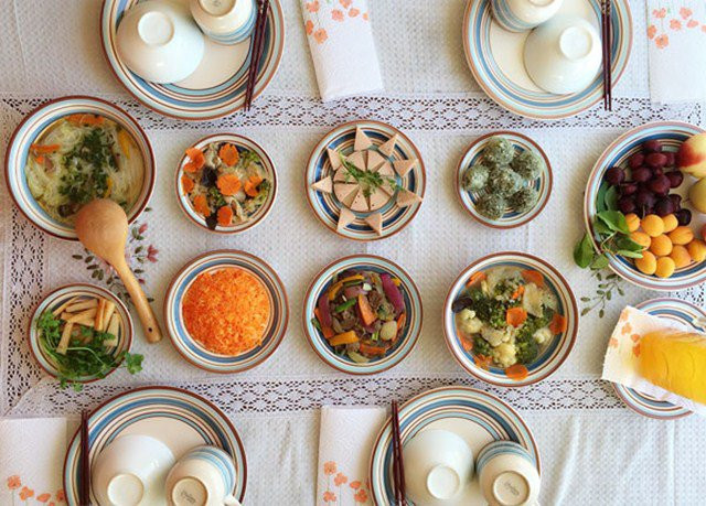 Gợi ý một số cách trang trí mâm cỗ Tết đẹp mê ly, ai cũng phục sát đất