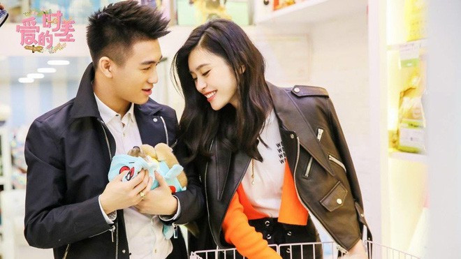 Đệ nhất thiếu gia Trung Quốc: Là con trai vua sòng bạc, thiên tài toán học, yêu thiên thần nội y Victorias Secret - Ảnh 8. Đệ nhất thiếu gia Trung Quốc: Là con trai vua sòng bạc, thiên tài toán học, yêu thiên thần nội y Victorias Secret - Ảnh 8.