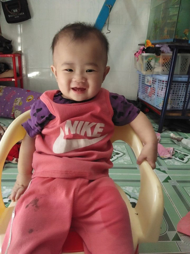 Tâm sự thắt lòng của người mẹ có con gái 11 tháng tuổi bỗng bị sốt và ra đi đột ngột trong vòng tay mẹ - Ảnh 2. Tâm sự thắt lòng của người mẹ có con gái 11 tháng tuổi bỗng bị sốt và ra đi đột ngột trong vòng tay mẹ - Ảnh 2.