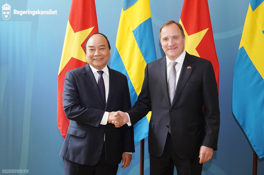 Thủ tướng Nguyễn Xuân Phúc và Thủ tướng Thụy Điển Stefan Löfven. Ảnh VGP/Quang Hiếu Thủ tướng Nguyễn Xuân Phúc và Thủ tướng Thụy Điển Stefan Löfven. Ảnh VGP/Quang Hiếu
