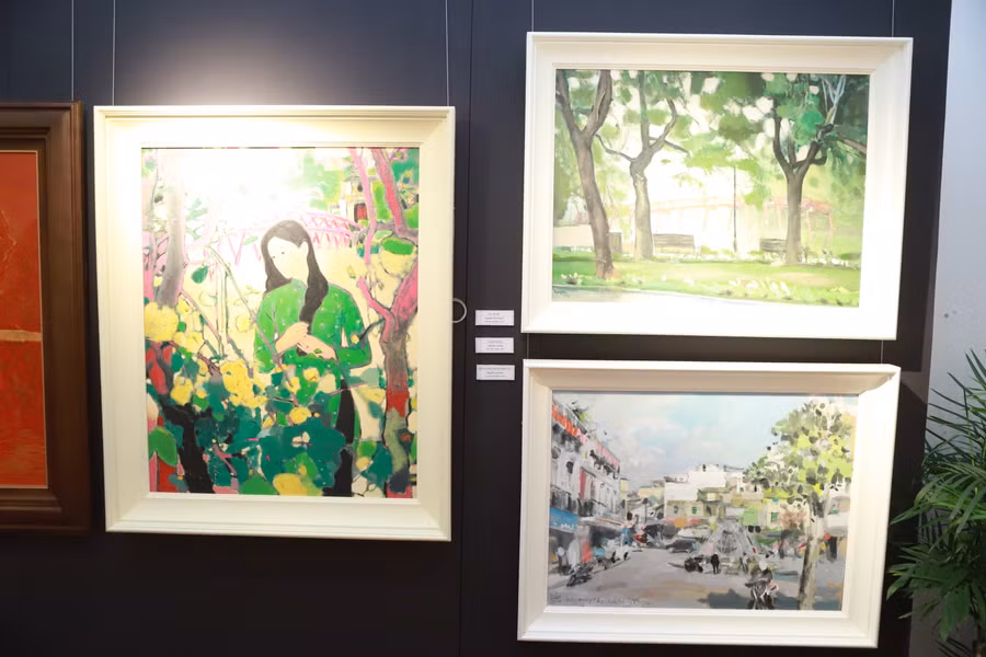 Chùm tác phẩm: Cô gái Hà Nội (Họa sĩ Nguyễn Cường); Cầu Thê Húc (Họa sĩ Nguyễn Thị Huyền); Quảng trường Đông Kinh Nghĩa Thục (Họa sĩ Nguyễn Hải Kiên).