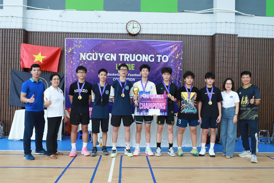 Giải Nhất khối 9 thuộc về đội tuyển của lớp 9A1 và 9A02.