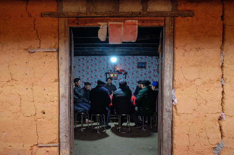 Màn kiểm tra lễ vật suốt 30 phút trong đám cưới đặc biệt ở Hà Giang