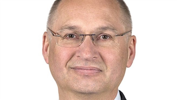 Nghi si Slovenia tu chuc vi chuyen tuong nhu dua ve mot chiec banh sandwich