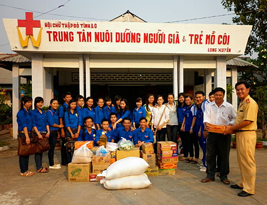 Trung tâm Nuôi dưỡng người già và trẻ mồ côi TP Long Xuyên