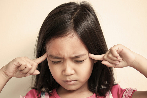 Trẻ tỏ ra lo lắng liên tục và dữ dội có thể là biểu hiện của một bệnh tâm lý nghiêm trọng. Ảnh: Flickr.