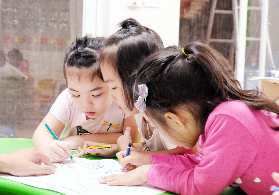 Để trẻ tự giác trong học tập là mục tiêu chung mà các bậc phụ huynh cần hướng tới