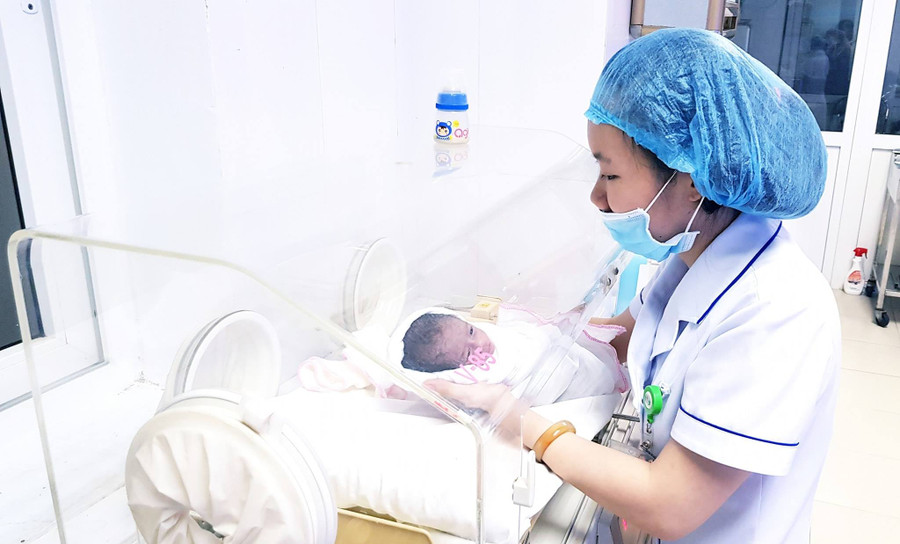 Sự hồi phục phi thường của em bé sinh non