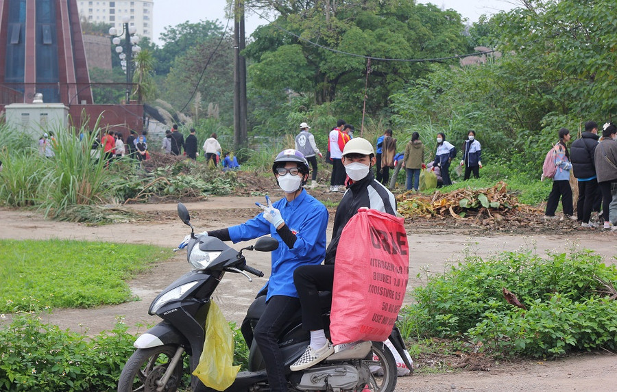 Tích cực tham gia các hoạt động tình nguyện.