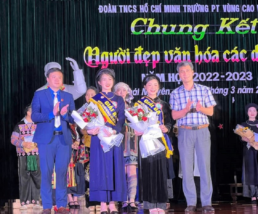 Công bố kết quả chung cuộc. Công bố kết quả chung cuộc.