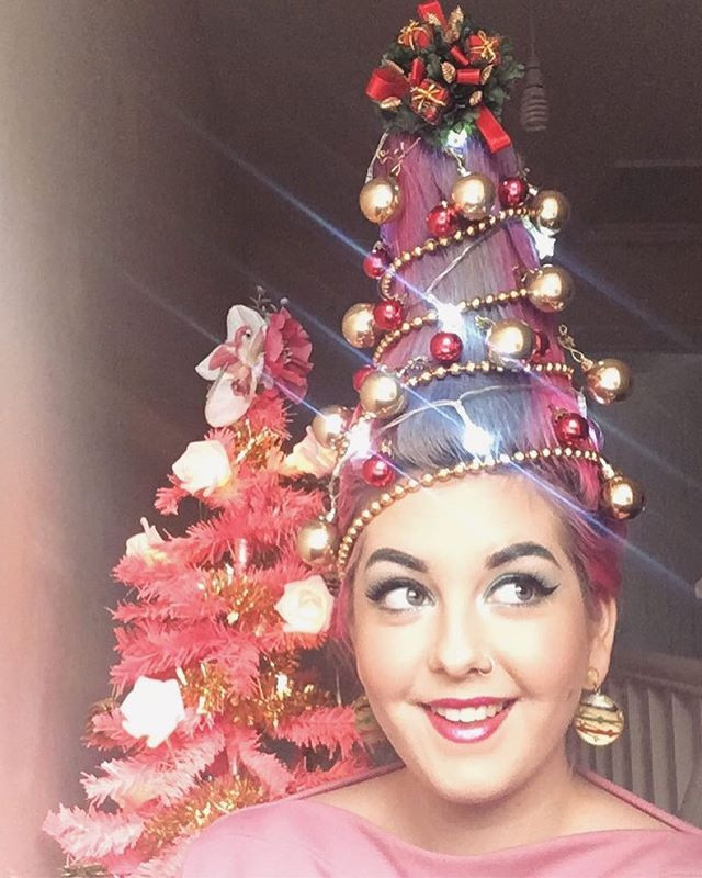 Gioi tre the gioi ro mot lam toc dung dung nhu cay thong Noel hinh anh 5 79390812_608641626560063_6220604278887653038_n.jpg