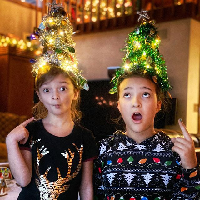 Gioi tre the gioi ro mot lam toc dung dung nhu cay thong Noel hinh anh 11 75266935_171901070876977_6052965522058810870_n.jpg