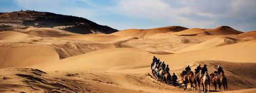  Sa mạc Gobi chia làm 2 mùa rõ rệt: mùa mưa và mùa khô. 