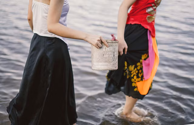 Cặp chị em ruột cosplay “Tấm Cám chuyện chưa kể“ ảnh 12