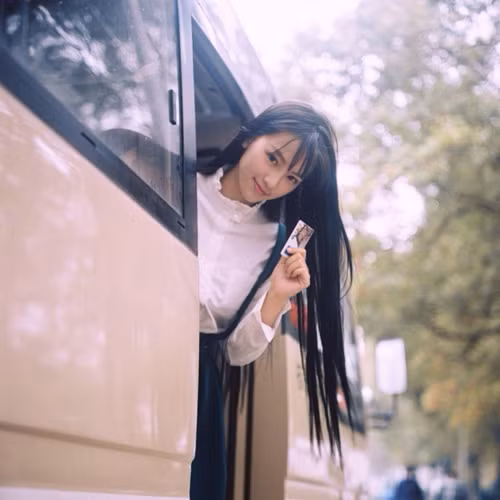 Nhan sắc thật gây sốc của các hotgirl mạng ảnh 10