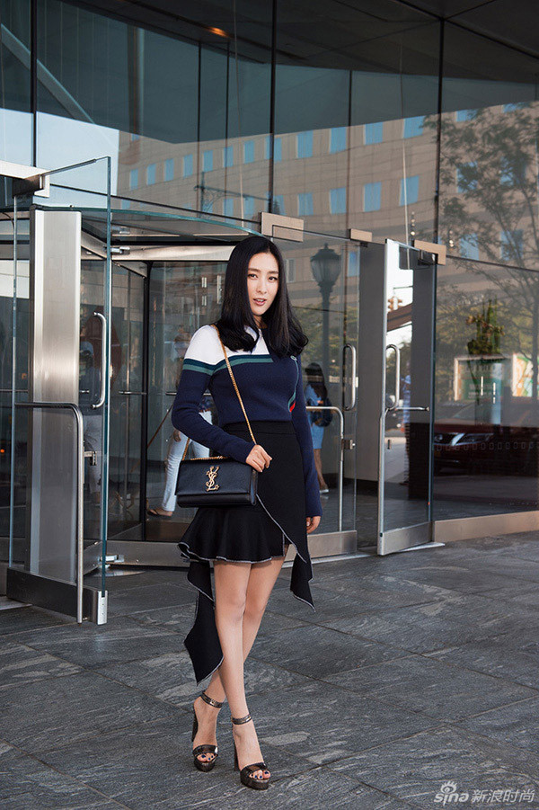 Street style "nhìn là muốn mặc theo" ngay của quý cô Châu Á ảnh 3