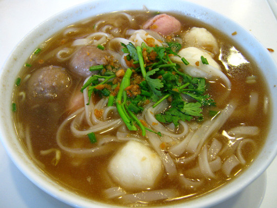 Những món ăn không thể bỏ qua khi đi du lịch Philippines ảnh 4 my-mami-khi-du-hoc-phil