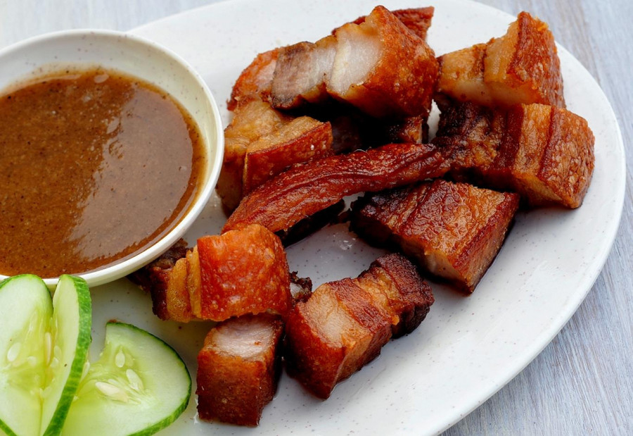 Những món ăn không thể bỏ qua khi đi du lịch Philippines ảnh 9 NguyenBinhVTV-153308013328-Lechon