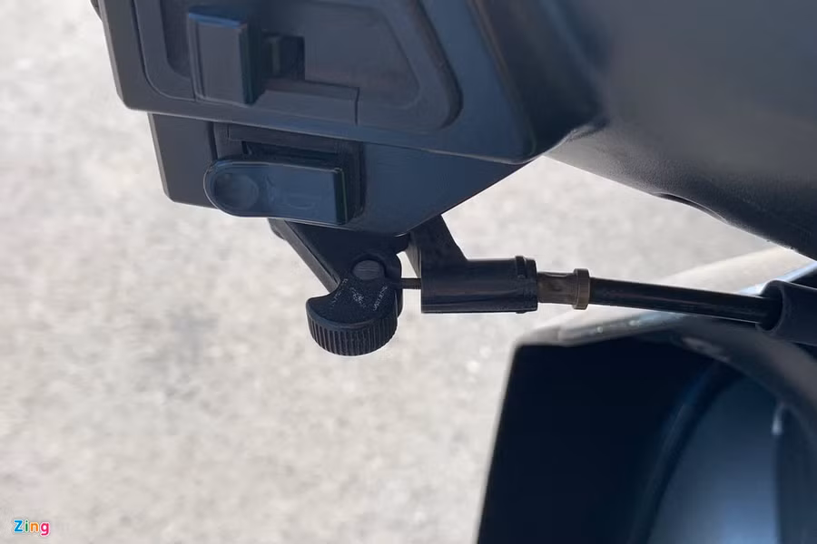 Nhung tinh nang huu ich nhung bi lang quen tren xe may hinh anh 5 Xe_may_Zing_12_.jpg