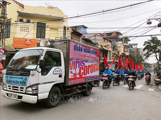 Xe lưu động len lỏi "36 phố phường" tuyên truyền phòng, chống dịch COVID-19
