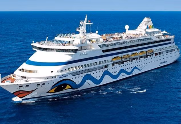 Yêu cầu rút kinh nghiệm vụ tàu chở hơn 1.100 khách bị từ chối cập cảng