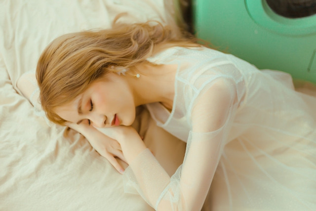 Cận cảnh nhan sắc ngọt ngào của Hoa khôi Đại học Ngoại thương Cận cảnh nhan sắc ngọt ngào của Hoa khôi Đại học Ngoại thương