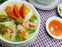 Bún thịt nấu chua dễ ăn cho ngày mới