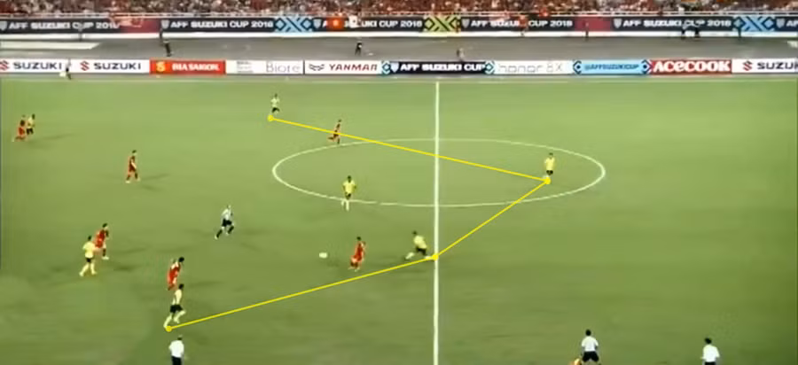 He lo ly do Malaysia tan cong be tac truoc hang thu Viet Nam hinh anh 6