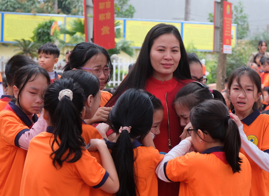 Qua buổi giáo dục kỹ năng sống, học sinh hiểu hơn về lòng biết ơn, biết ơn cha mẹ, thầy cô...