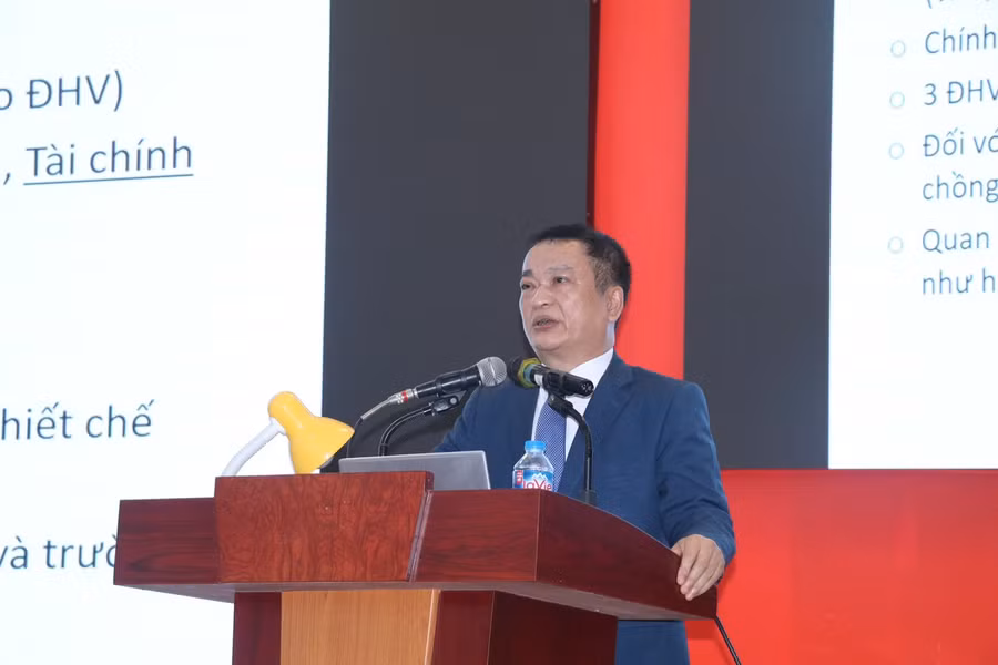 GS.TS Phạm Hồng Quang, Chủ tịch Hội đồng Đại học Thái Nguyên. GS.TS Phạm Hồng Quang, Chủ tịch Hội đồng Đại học Thái Nguyên.