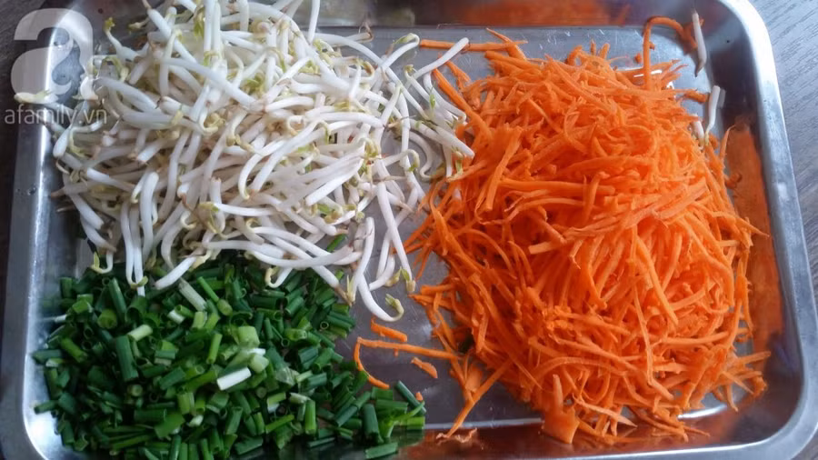 Cách xào miến dai, ngon, sợi miến không bị bết dính ảnh 3