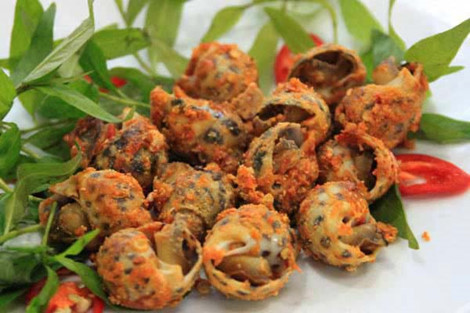 Ngày mưa gió ở Hà Nội, ăn những món ốc cay này thì còn gì bằng - Hình 2 Ngay mua gio o Ha Noi, an nhung mon oc cay nay thi con gi bang-Hinh-2