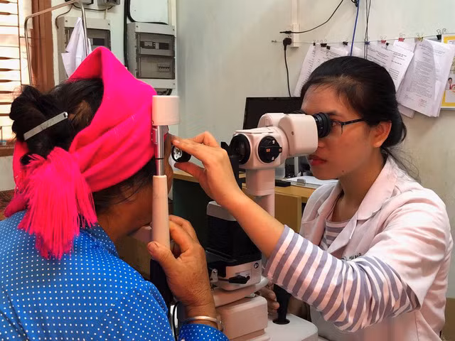 Người phụ nữ mang bướu khổng lồ 30 năm mới được phát hiện ảnh 4