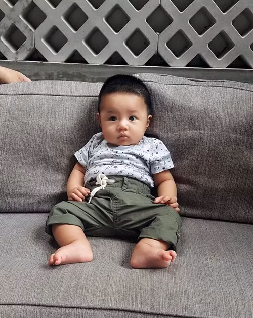 Vẻ dễ thương của bé Bun.