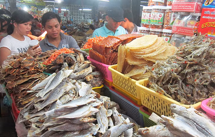 Nấm mốc thường có trong các loại thực phẩm khô và chế biến sẵn