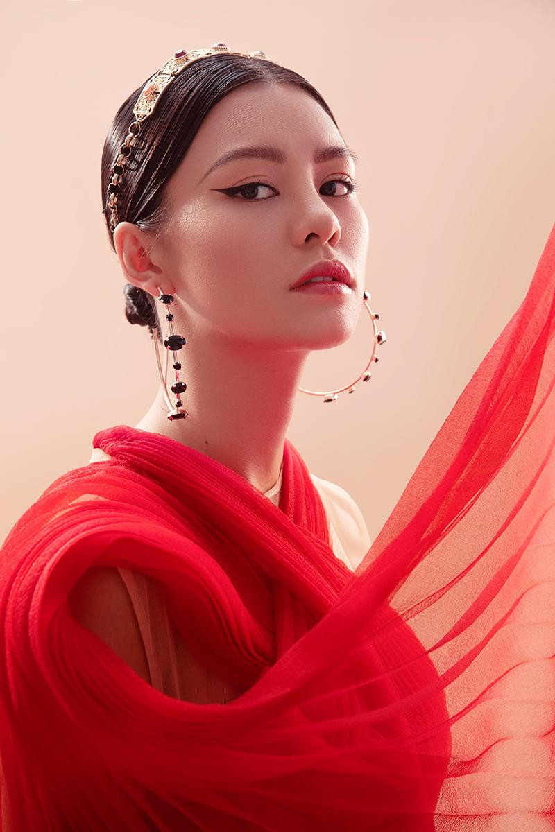 Ca sĩ Bùi Lan Hương. Ca sĩ Bùi Lan Hương.