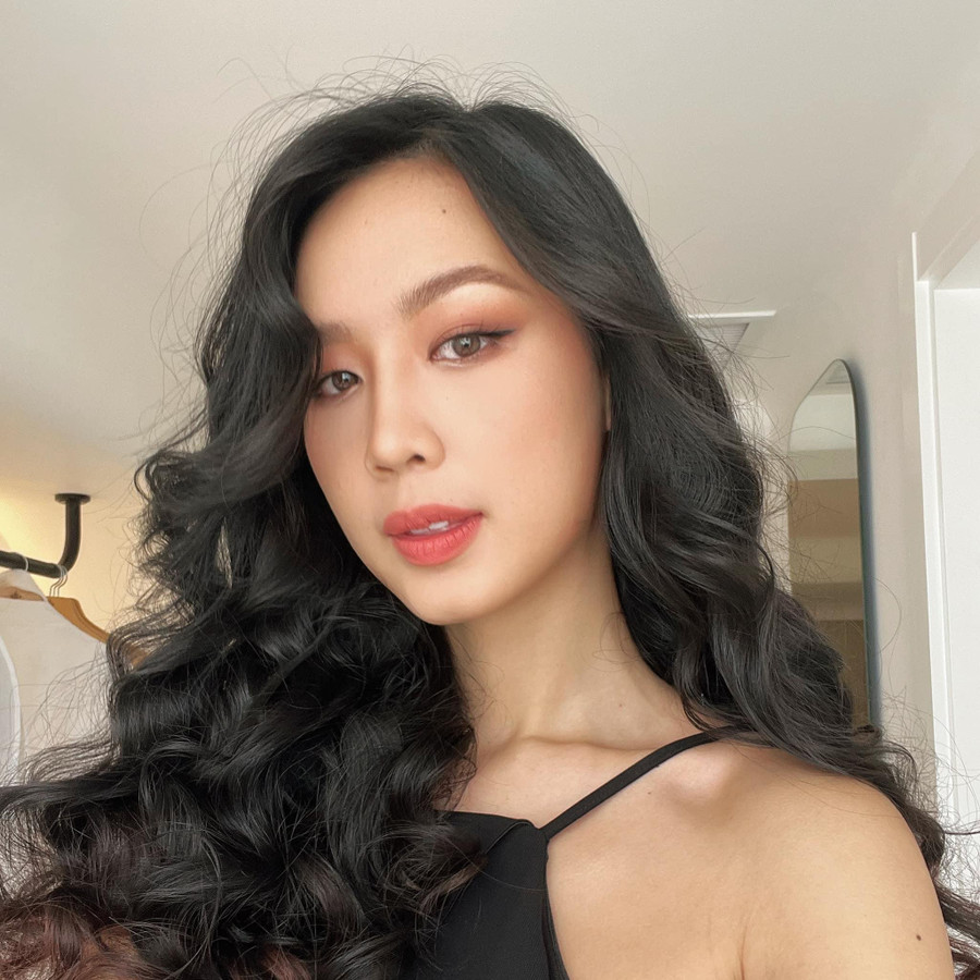 Bảo Ngọc tự tin khoe khuôn mặt tự make-up khi chưa nhận được hành lý tại Ai Cập. Bảo Ngọc tự tin khoe khuôn mặt tự make-up khi chưa nhận được hành lý tại Ai Cập.