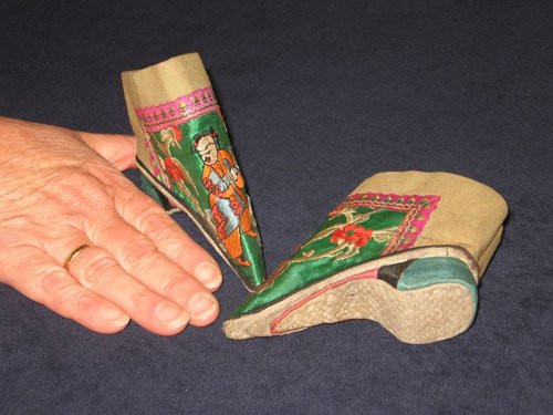 12 đôi giày  12 doi giay