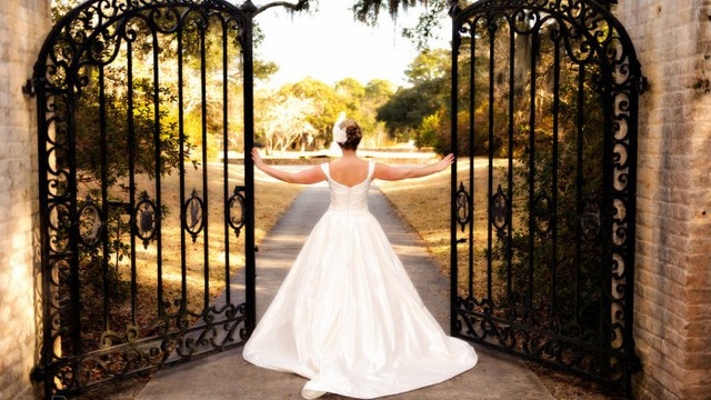 Chuyện tình cô gái bị hủy hôn một giờ trước đám cưới ảnh 1