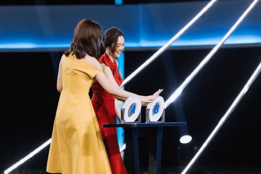 Trường Giang ngỡ ngàng trước “kỷ lục vàng” của Á hậu Tường San và Kiều Loan ảnh 2