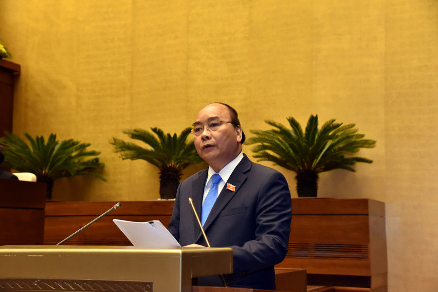 Thủ tướng Nguyễn Xuân Phúc trả lời chất vấn của các đại biểu Quốc hội chiều ngày 1/11. Ảnh: Lâm Hiển Thủ tướng Nguyễn Xuân Phúc trả lời chất vấn của các đại biểu Quốc hội chiều ngày 1/11. Ảnh: Lâm Hiển