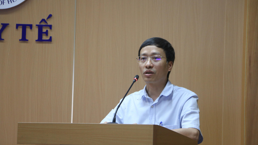 GS.TS Phan Trọng Lân - Cục trưởng Cục Y tế dự phòng, Bộ Y tế phát biểu tại hội nghị. GS.TS Phan Trọng Lân - Cục trưởng Cục Y tế dự phòng, Bộ Y tế phát biểu tại hội nghị.