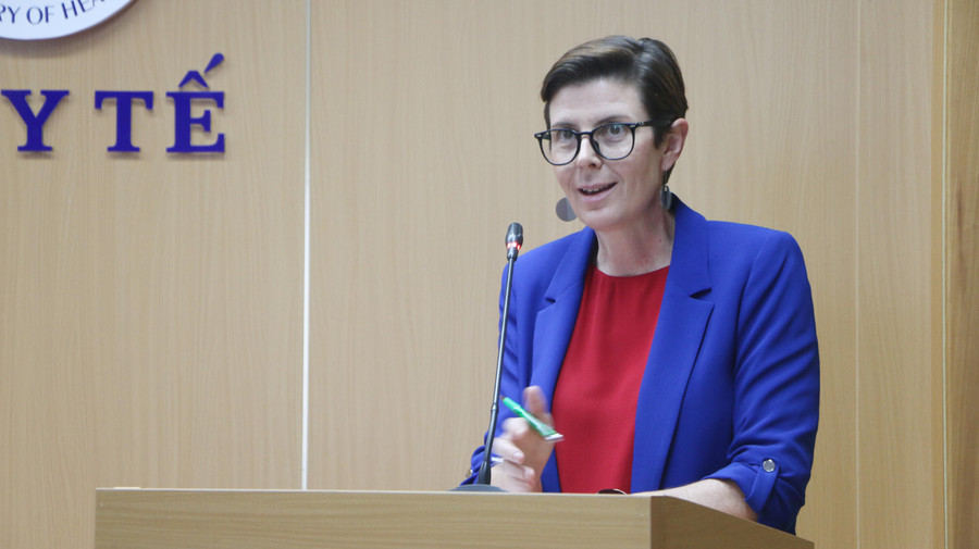 TS Angela Pratt - Trưởng đại diện Tổ chức Y tế thế giới (WHO) tại Việt Nam. TS Angela Pratt - Trưởng đại diện Tổ chức Y tế thế giới (WHO) tại Việt Nam.