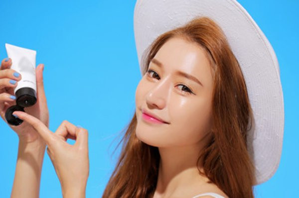 10 thói quen tai hại khiến bạn ngày càng già nua, mặt đầy nếp nhăn ảnh 8 10 thoi quen tai hai khien ban ngay cang gia nua, mat day nep nhan - 9