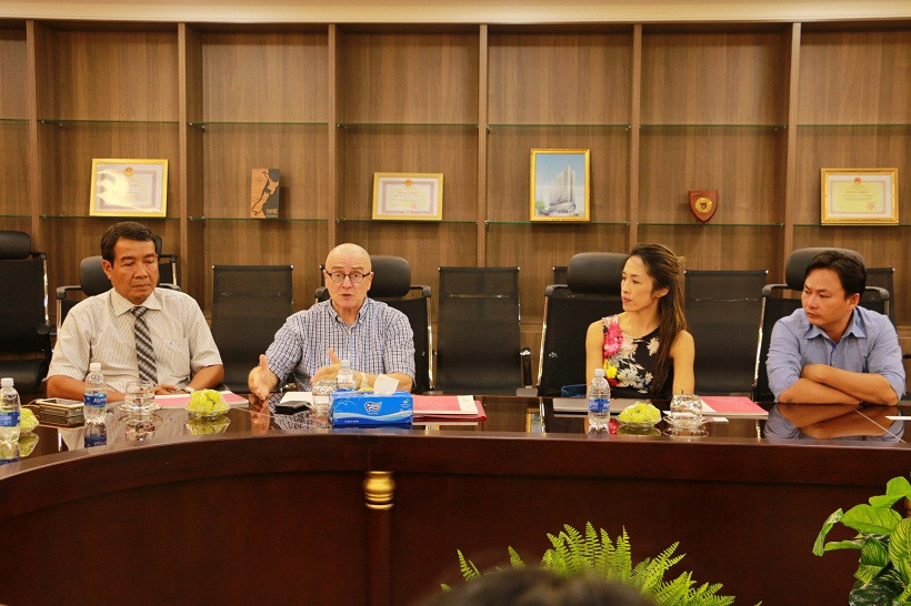 Tháng 10/2017, Đại diện đoàn Tập đoàn Hunter làm việc tại HIU Tháng 10/2017, Đại diện đoàn Tập đoàn Hunter làm việc tại HIU